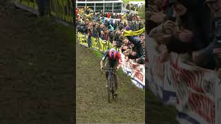 Een indrukwekkende Thibau Nys winst de Koppenberg cycling cyclingfans thibeaunys cyclocross [upl. by Ydnac932]