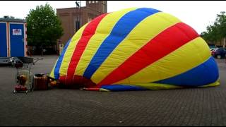 Radiografische luchtballon op plein Trefhoek te Almelo [upl. by Adamek200]