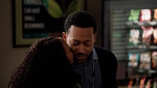 quotIs she not that into the relationshipquot Gregory amp Janine S04E01 47 Abbott Elementary [upl. by Tamara]