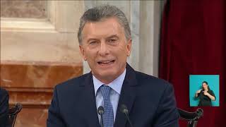 Mauricio Macri quotLos gritos los insultos no hablan de mí hablan de ustedes señoresquot [upl. by Aritak]