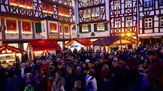 Weihnachtsmarkt in BernkastelKues eröffnet [upl. by Leiso]