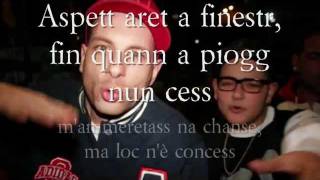 Clementino feat Rocco Hunt  Omar e osol  TESTO [upl. by Darooge]