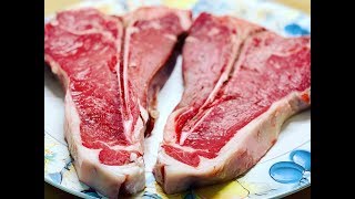 Come Cucinare Una Bistecca Fiorentina In Padella  Salt Bae Italian Steak [upl. by Aerdnna]