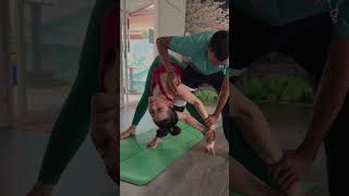 How to do advance twisting aasan shorts youtube vietnamyoga twisting vietnamflowyoga [upl. by Alahsal965]