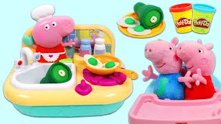 Peppa Pig Makes Dr Seusss Green Eggs amp Ham with Play Doh [upl. by Arahas]