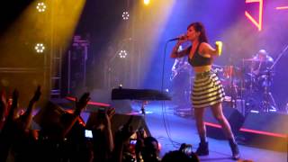 Pitty  Anacrônico  Turnê Sete Vidas  Music Hall BH  20150207 [upl. by Blanka120]