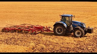 Vaderstad Topdown 400 pulled by a New Holland T7 aerial photography [upl. by Anitra]