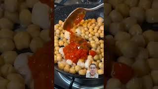 Garbanzos receta española Sopa de garbanzos con camarones Garbanzos fritos receta española [upl. by Lassiter398]