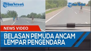 Belasan Pemuda Ancam Lempar Pengendara di Tol Belawan Bila Tak Diberi Uang [upl. by Madda165]