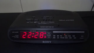 Radio clock SONY ICF C370 Dream Machine Germania [upl. by Ntsuj887]