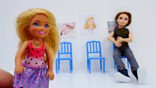 Video con i giocattoli Barbie episodi in italiano Giochi per bambini con le bambole [upl. by Solis]