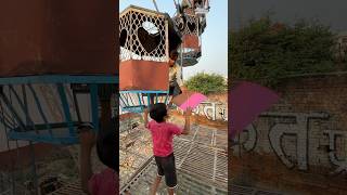 Bacha Ka Patang Jhula Ke Andar Chala Gaya 😱 kiteflying kite patangbazi patang shorts [upl. by Brady597]