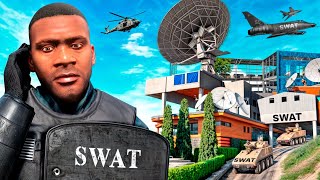 LA CASA de FRANKLIN es UNA BASE SWAT en GTA 5 [upl. by Ellehcer]