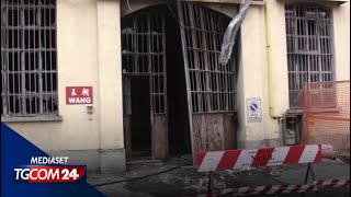 Milano incendio in un magazzino morti tre cinesi [upl. by Sioux]