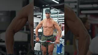 Sabías que puedes entrenar todos tus músculos con una barra Z ✅ shorts gym [upl. by Eidnalem]