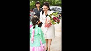 长城谣  彭丽媛 Top Hits by Peng Liyuan Chinese First Lady [upl. by Ramsey]