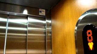 Old modernized KONE Traction elevatorlift at Kivenhakkaajankatu 4 C Turku Finland [upl. by Tam505]