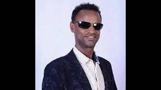 YIRDAW TENAW ESUANM SIADERGAT LIK ENDENE ETHIOPIAN OLDIES MUSIC [upl. by Akilegna]