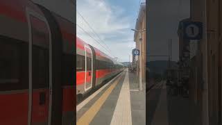 Frecciarossa 88 68 Reggio Calabria CentraleRoma Termini in transito a Paestum [upl. by Lizabeth]