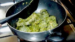 Green Chicken  Hariyali Chicken Recipe  Chicken Masala Spicy Green Curry Recipe [upl. by Teressa563]