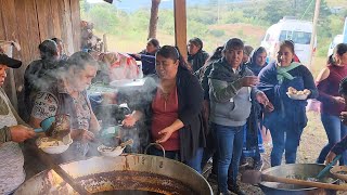 Tradicional MOLE Oaxaqueño DOÑA JULIANA  BAUTIZO de ERIK e IKER en YerbabuenaMixtepec oaxaca [upl. by Rena]