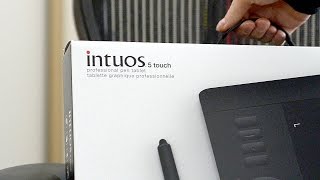 Wacom Intuos 5 Touch Unboxing and Installation [upl. by Mill]