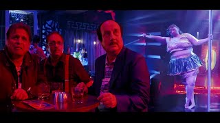 ये गन्ने के खेत में हाथी क्यों नाच रही हैं  The Shaukeens Movie Dance Bar Comedy Scene Anupam Kher [upl. by Campbell189]