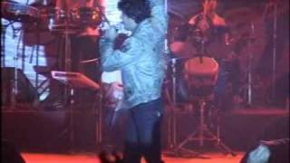 Sonu nigam desh hai veer jawaanon ka live Alcheringa 09 [upl. by Januisz143]