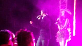 DON OMAR FT NATTI NATASHA  DUTTY LOVE  EN GIRARDOT [upl. by Lednam786]