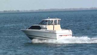 1995 Bayliner 2452 Classic [upl. by Introk]