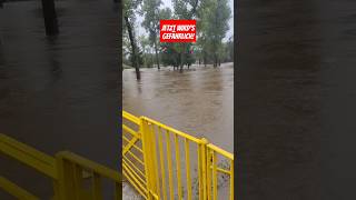 Jetzt wirds Gefährlich Extremes Hochwasser in Tschechien heavyrain hochwasser viralvideo [upl. by Ranie]