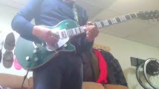 Gretsch G5220 Cadillac Green Tone Check [upl. by Rhetta440]