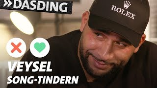 SongTindern Veysel – Gott Ghostbusters 4 Blocks und Kool Savas  DASDING Interview [upl. by Gert185]