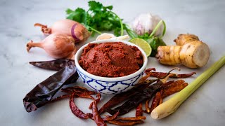 How to Make Red Curry Paste  Easy vs Traditional Way [upl. by Nonarb]