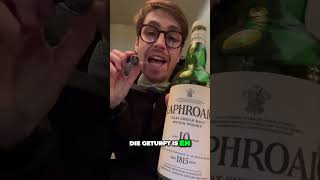 Laphroaig 10 met een sigaar [upl. by Kcirre]