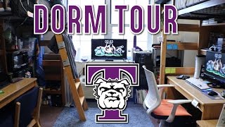 College Freshman Guys Dorm Tour  Truman State University [upl. by Mccafferty531]