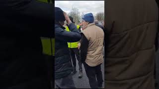 Boerenprotest Frituur op de E40 [upl. by Anibor]