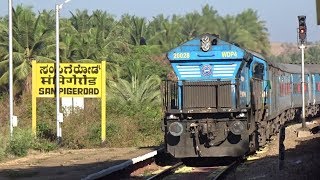 12090 Shivamogga  Yesvantpur Jan Shatabdi Express Crossing 11006 Puducherry Chalukya Express [upl. by Adrell]