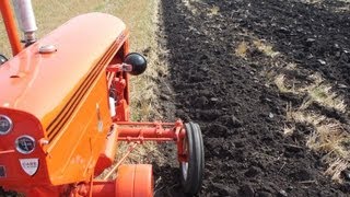 CASE VAC 1952 Plowing with a 214s CASE Mounted Plow [upl. by Rog]