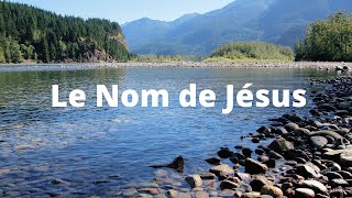 Le nom de Jésus est si doux  19 Français Chant despérance [upl. by Asiluj]