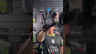 GANA LOS GUANTES 🧤guantesdeportero futbol [upl. by Anthea]