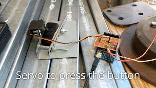 Testing a Garage Roller Door MotorRemote with an Arduino and Servo [upl. by Alayne]