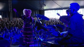 Toyah amp Robert  Enter Sandman Live At Isle of Wight Festival 2024  SaturdaySongs [upl. by Desdemona]