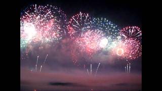 Fireworks Grand Finale  Milwaukee  July 3 2011mp4 [upl. by Suivatnom]