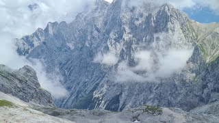 Zeitraffer Aufnahme vom Gletschergebiet auf der Zugspitze Das Zugspitzmassiv im Zeitraffer [upl. by Hsreh]