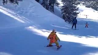 Clases de esquí para niños con Era Escola en Baqueira Beret [upl. by Yanrahc]