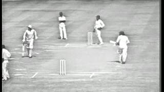 Kapil Devs debut Pakistan vs India 197879 1st Cricket Test Match Pak 1st innings part 1 [upl. by Dael326]