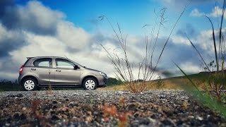 Toyota Etios 13 X hatch automático com Bob Sharp [upl. by Ilyak]