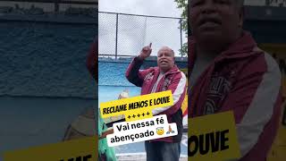 Vendedor ambulante chama atenção com sua voz ao sair cantando pelas ruas shorts short viral new [upl. by Lodmilla125]