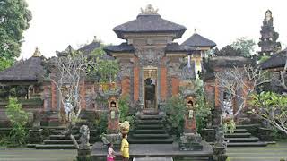 Sejarah Pura Dalem Puri Karangasem Bali  Mitologi Dewata [upl. by Adraynek901]